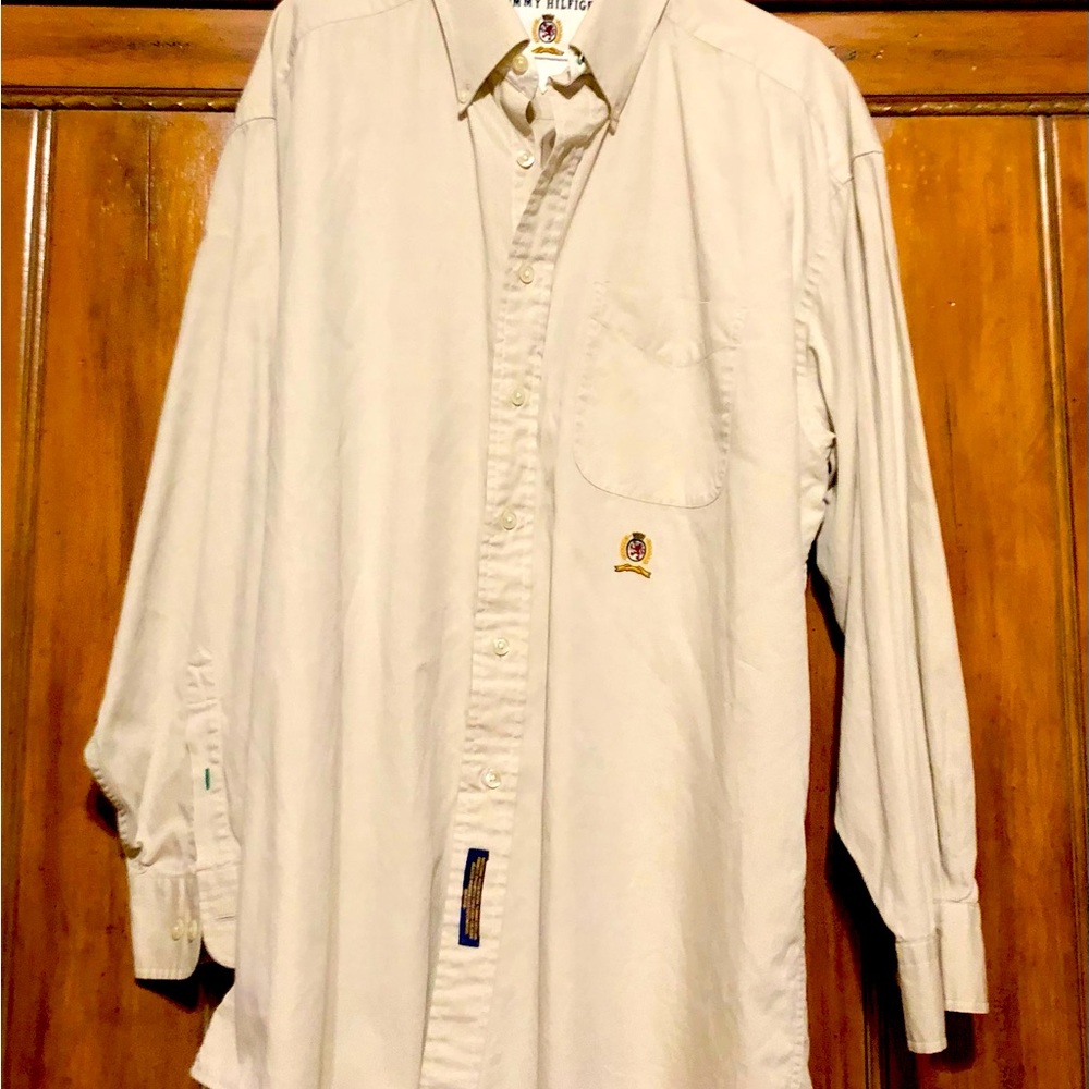 Men’s Long Sleeve Dress Shirt, Size: 16 1/2 32/33. Gently worn.